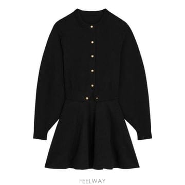 26 FW 셀린느 크루넥 리브드 트리밍 인그레이빙 스냅 버튼 울 미니 드레스
