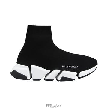 26 FW 발렌시아가 스피드 2 0 로고 스니커즈 블랙 617239W2DB2