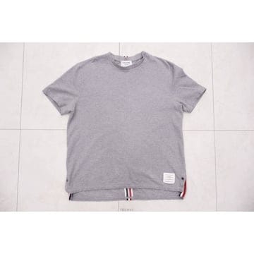 Thom Browne �߰� ����� ���� ���͹� ��Ʈ������ ���� Ƽ���� MJS056A 00050 055�߰� ����� ���� ���͹� ��Ʈ������ ���� Ƽ���� MJS05