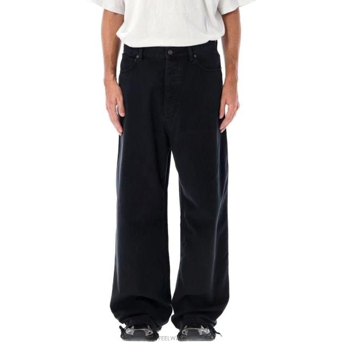 발렌시아가 루즈 컷 진