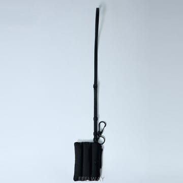 26 FW 몽클레어 메탈 로고 하드웨어 퀼트 패딩 스트랩 파우치백 L109A 6G00004 M7451 
