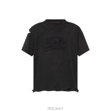 26 FW 발렌시아가 디스트레스드 디테일 크루넥 티셔츠 826344TSVP4