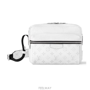 Louis Vuitton 26 FW ���̺��� ȭ��Ʈ �ƿ����� Outdoor ���׷� ���� ĵ���� ����� �޽�����26 FW ���̺��� ȭ��Ʈ �ƿ����� Outdoor ���׷� ���� 