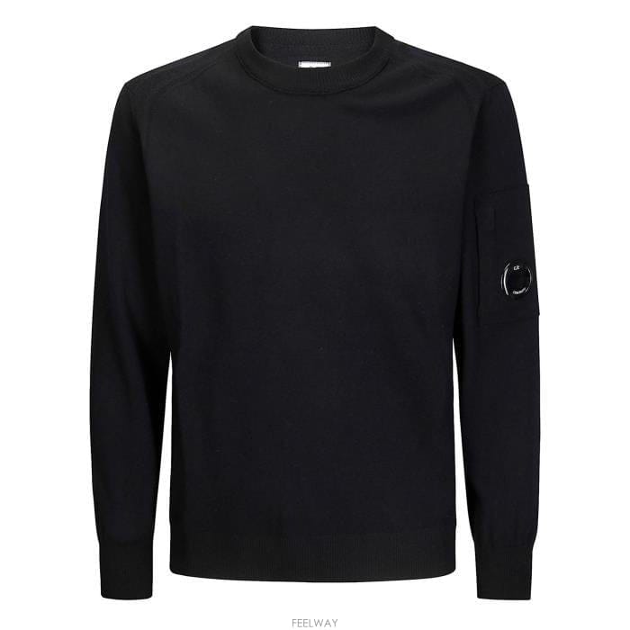 26 FW CP컴퍼니 크루넥라인 버진울 블렌드 스웨터 블랙 19CMKN037A005528A