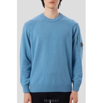 26 FW CP컴퍼니 크루넥 렌즈 점퍼 스웨터 블루 19CMKN707A110149A