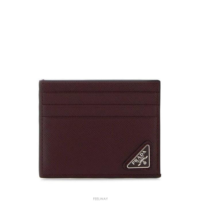 26 FW 프라다 로고 플라크 카프스킨 카드지갑 F0007 2MC223QHH