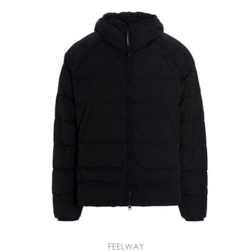 CP컴퍼니 패디드 지퍼 다운 재킷 블루