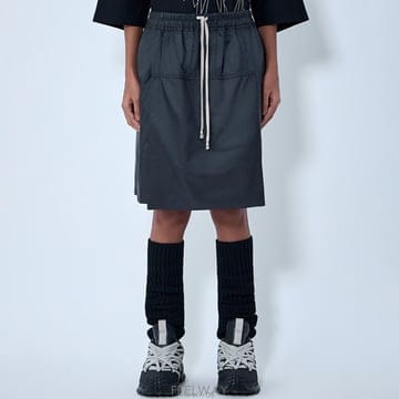26 FW 몽클레어 x 릭오웬스 드로우스트링 미디 킬트 쇼츠 블랙 MU01F2B01 M8114 999