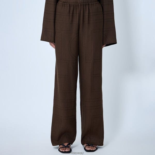 26 FW 토템 Monogram 엘라스틱 밴딩 모노그램 올오버 팬츠 브라운 241 WRB1101 FB0080