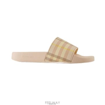버버리 핑크 체크 슬라이드 샌들 핑크