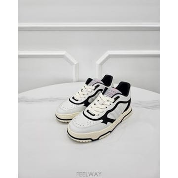 GUCCI [�̴ٽ�] ���� ���� ������ ����Ŀ�� 807059 36[�̴ٽ�] ���� ���� ������ ����Ŀ�� 807059 36