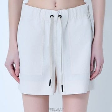 26 FW 몽클레어 그래노블 드로우스트링 로고 패치 쇼츠 화이트 L1098 2B00005 597SL 0
