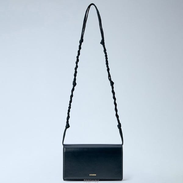26 FW 질샌더 Tangle Wallet 스무스 레더 플랩 탱글 월렛 J10VL0023 P4841 001