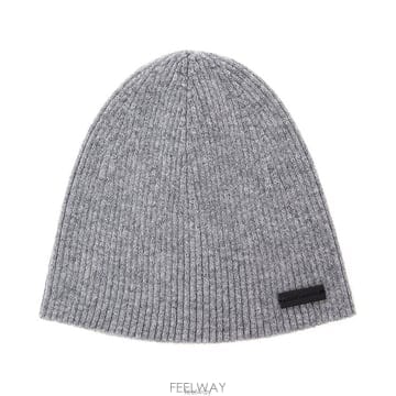 26 FW 생로랑 로고 패치 리브 비니 그레이 8040333Y205