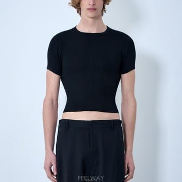 26 FW 리에르 핏티드 크루넥 리브 니트 숏슬리브 크롭 탑 블랙 KNW66 FRS