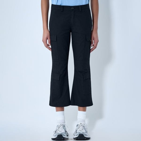 26 FW 발렌시아가 Capri 코튼 펄티플 카고 크롭 팬츠 블랙 864356 TQP13 1000