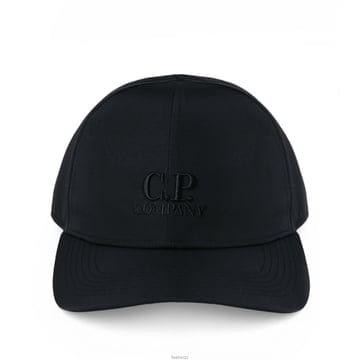 CP컴퍼니 로고 자수 베이스볼 캡 블랙