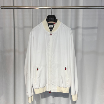 Kiton (54) Ű�� �ñ״�ó �ΰ� ������ ���� ȭ��Ʈ(54) Ű�� �ñ״�ó �ΰ� ������ ���� ȭ��Ʈ