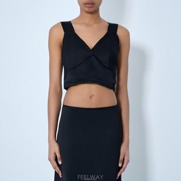 26 FW 토템 브이넥 스무스 패브릭 슬리브리스 탑 블랙 262 WRT0673 FB0526 001
