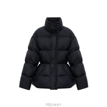 발렌시아가 하이넥 패딩 자켓
