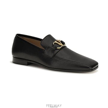 Valentino �߷�Ƽ�� V�ΰ� ������ �� ���۹߷�Ƽ�� V�ΰ� ������ �� ����
