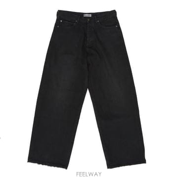 26 FW 발렌시아가 로고 패치 프레이드 엣지 진 2279 868319TQW56