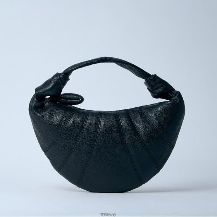 26 FW Fortune Croissant 미니 포춘 크루아상 레더 토트백 블랙 BG0125 LL0018 BK999