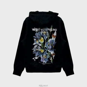 [우영미] 26SS 플라워 백로고 코튼 후드 티셔츠 블랙 남성 티셔츠 W261TS36741B / TR