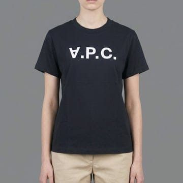 A.P.C. [�������]����� VPC �ΰ� ��������Ƽ ���Ĵٵ��� COHBM M26384 TIQ �ŴϾƿ�[�������]����� VPC �ΰ� ��������Ƽ ���Ĵٵ��� COHBM 
