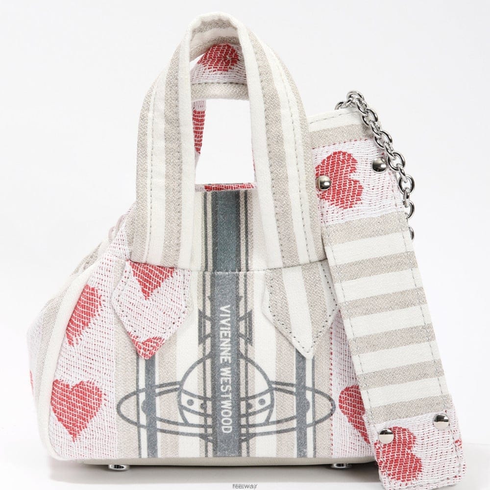 ViVienne westwood ���ȿ���Ʈ��� ���� ũ�ν��� 4703000BW W0148 C301���ȿ���Ʈ��� ���� ũ�ν��� 4703000BW W0148 C301