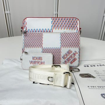 Louis Vuitton ���̺��� �Ǽ����� Ʈ���� �޽�������̺��� �Ǽ����� Ʈ���� �޽�����