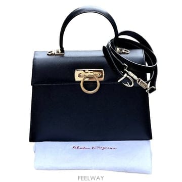 Ferragamo (�����ֻ�) ��󰡸� ��ġ�� ���ǾƳ� ��Ʈ(�����ֻ�) ��󰡸� ��ġ�� ���ǾƳ� ��Ʈ
