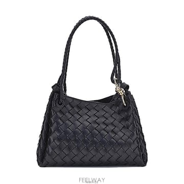 Bottega Veneta ���װ�����Ÿ ���� ��Ʈ��ġ���� �ŵ� ������ ����麸�װ�����Ÿ ���� ��Ʈ��ġ���� �ŵ� ������ �����