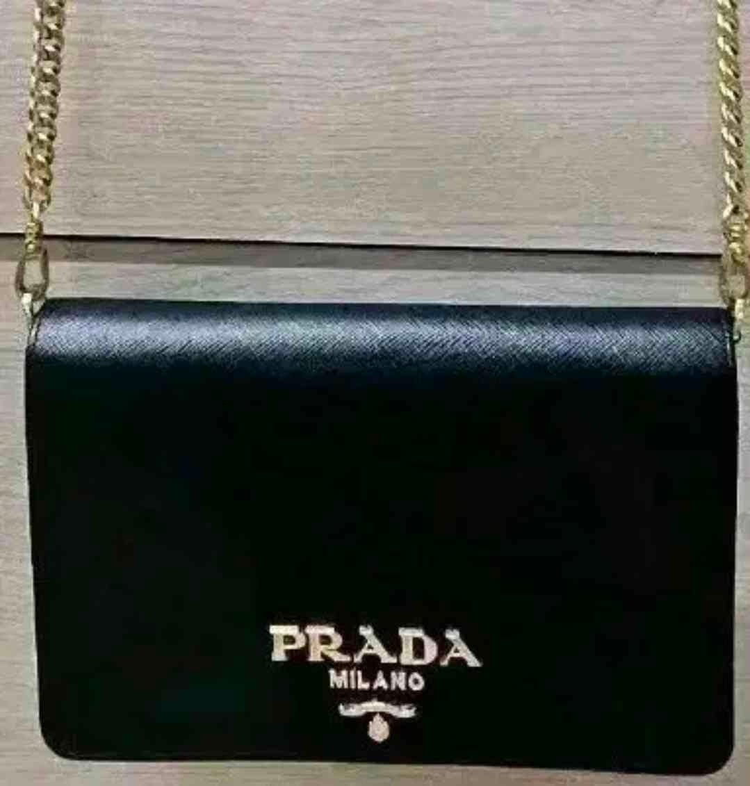 PRADA 사피아노 체인 숄더백 블랙