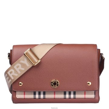 [BURBERRY] 빈티지 체크 노트 크로스바디 8021111