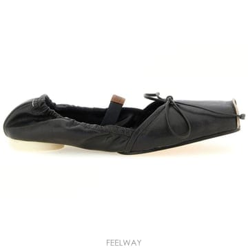 26 FW MM6 마르지엘라 엘라스틱 밴딩 발레리나 플랫 블랙 S66WZ0037P7706