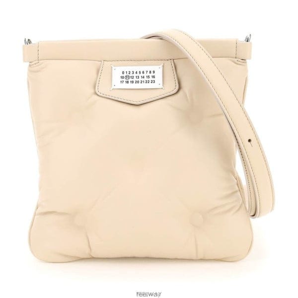 26 FW 메종 마르지엘라 글램 슬램 로고 패치 토트백 T2086 SB1WG0005P4300