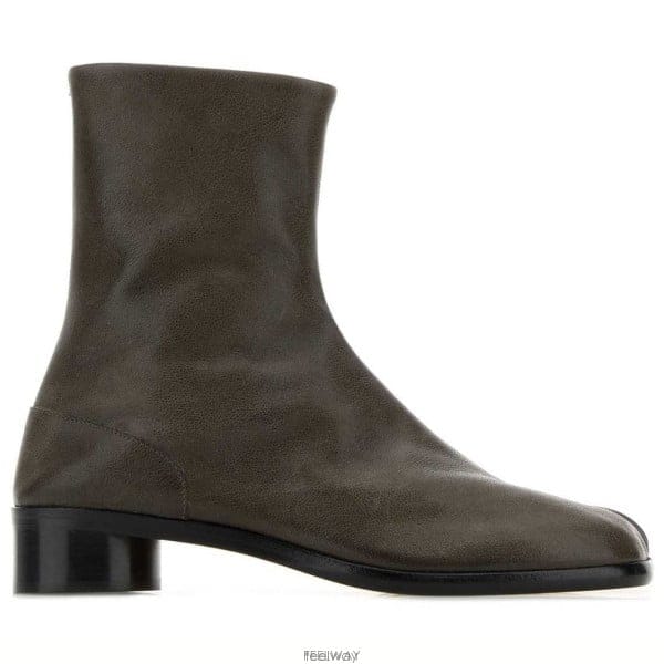 26 FW 메종 마르지엘라 타비 앵클 부츠 T2149 S57WU0153PR058