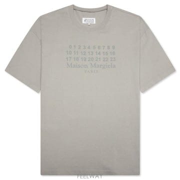 26 FW 메종 마르지엘라 넘버즈 모티브 프린트 크루넥 티셔츠 801 S50GC0716S24567