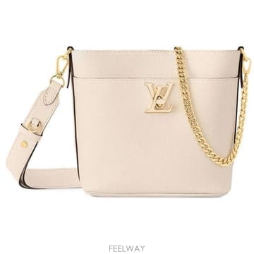 26 FW 루이비통 베이지 Lock and Walk 락앤워크 골드톤 LV 턴락 레더 숄더백