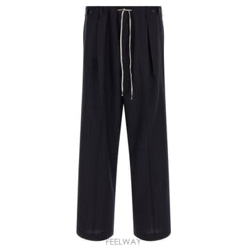 26 FW 메종 마르지엘라 핀스트라이프 드로스트링 플리츠 팬츠 524F S67KA0080M35581