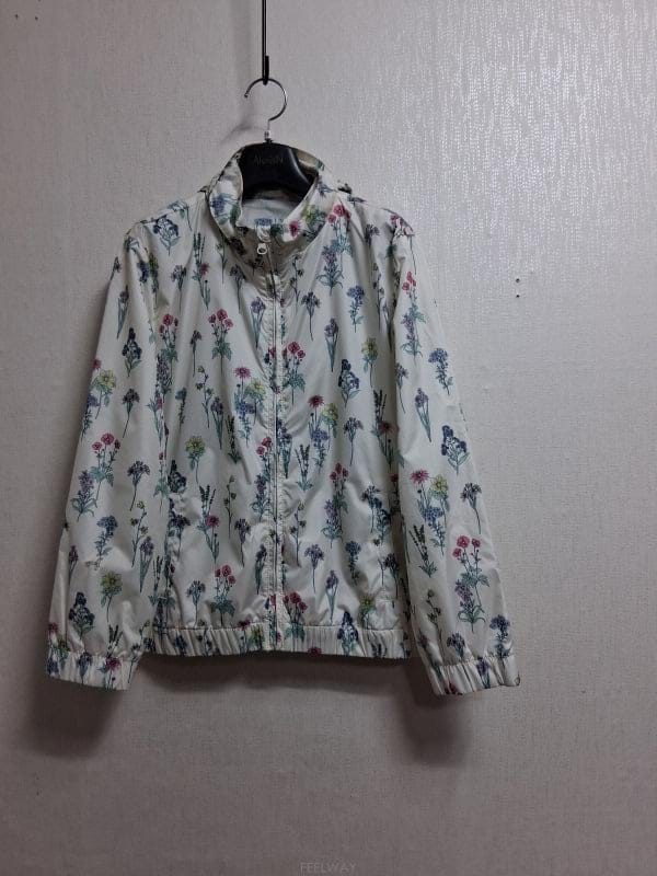 | Other Brand | �� �ö�� �ٶ��������� Ű�� 14���̻� ���� 55ũ�� �°�������66������ 160���ϰ� �ö�� �ٶ��������� Ű�� 14���̻� ���� 55ũ�� �°�