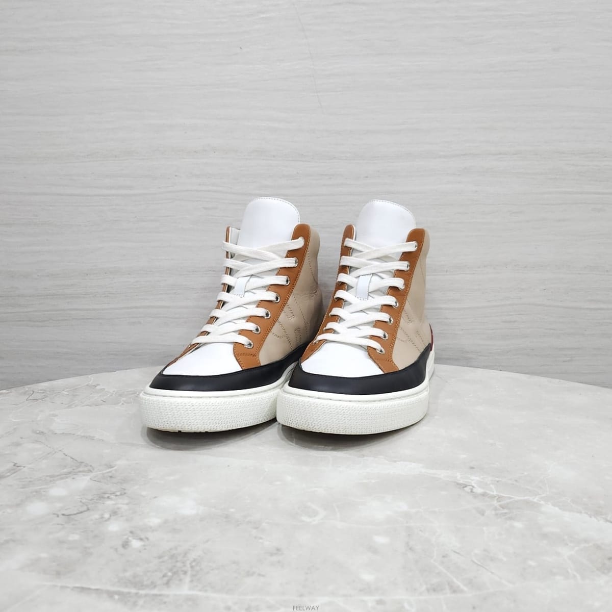 HERMES [������] 41.5 / �����޽� ��Ʈ��Ʈ ��Ƽ�÷� ����ž ����Ŀ�� H212897Z[������] 41.5 / �����޽� ��Ʈ��Ʈ ��Ƽ�÷� ����ž ��