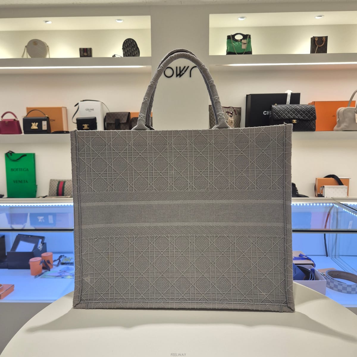 DIOR ��� �� ��Ʈ ��� ĵ���� ��Ʈ�� �׷��� L��� �� ��Ʈ ��� ĵ���� ��Ʈ�� �׷��� L