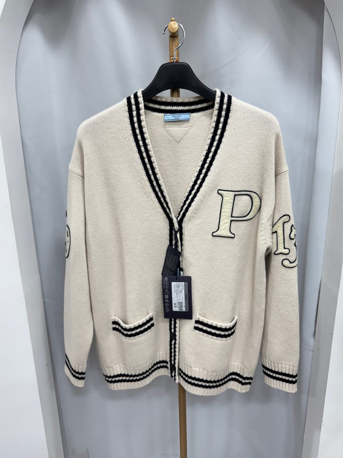 PRADA ����ǰ ����� �� ĳ�ù̾� ����� 38���������ǰ ����� �� ĳ�ù̾� ����� 38������