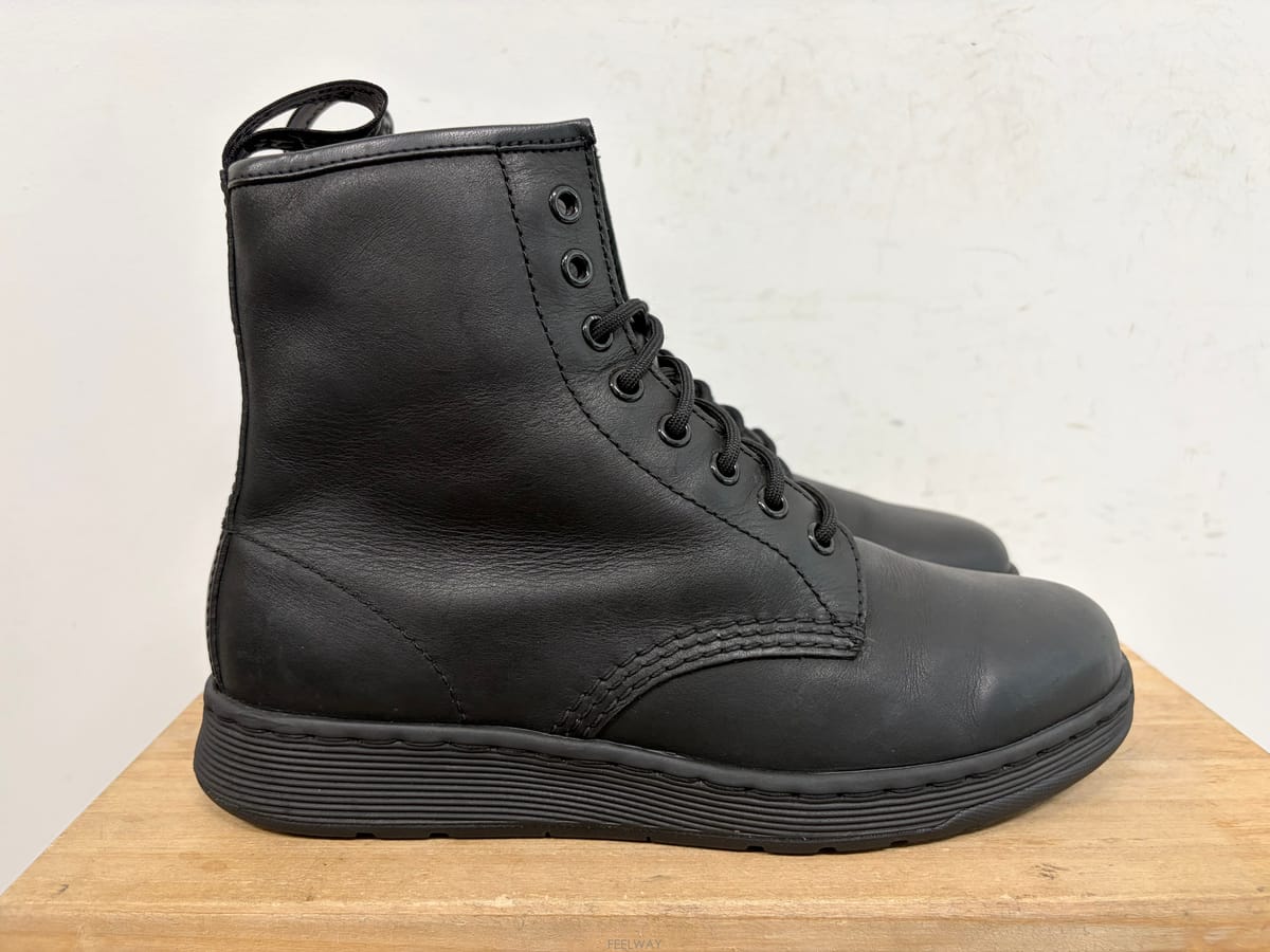 Dr. Martens ���͸�ƾ ���� ���� 260���͸�ƾ ���� ���� 260