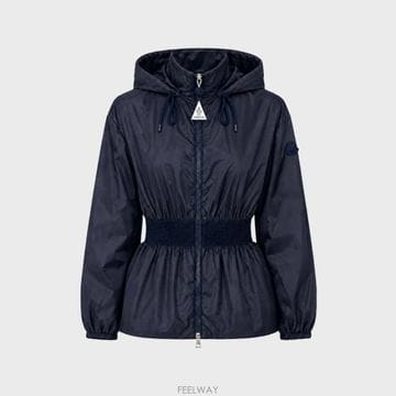 Moncler [��Ŭ����] LIRIOPE �������� �ĵ� ���� ���� ���̺� ���� ���� 1A00158 539ZD 742 / T[��Ŭ����] LIRIOPE �������� �ĵ� ���� ���� ���̺� ����