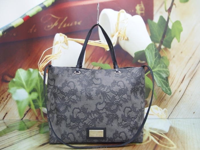 Valentino �������� �߷�Ƽ�� PVCȥ�� ���� ����� ��ǰ �߰����� ��ǰ 62406�������� �߷�Ƽ�� PVCȥ�� ���� ����� ��ǰ �߰����� 