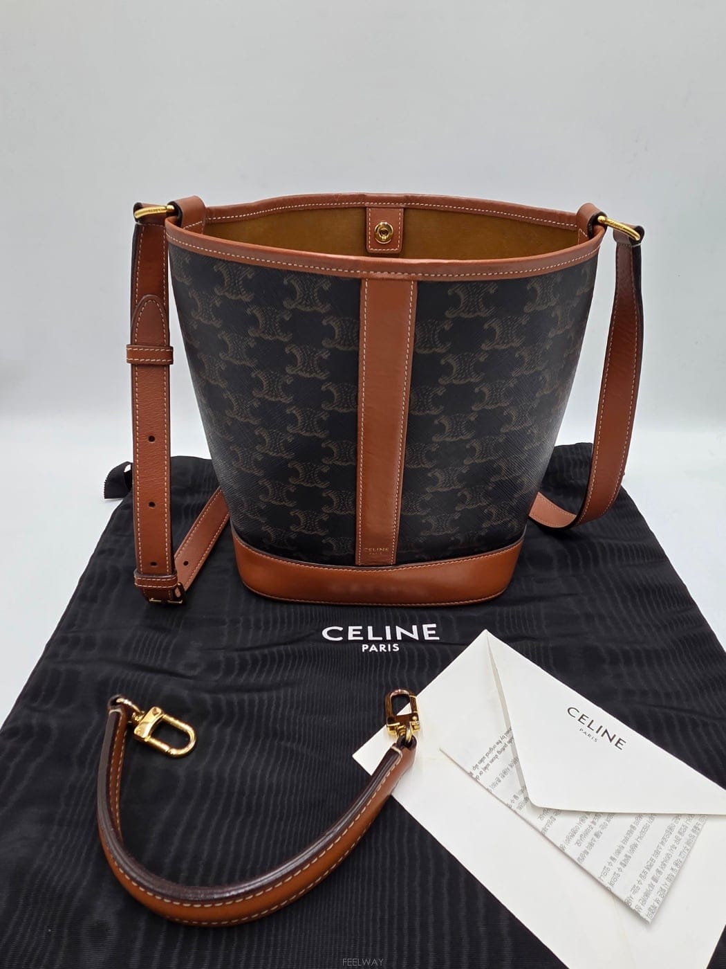 CELINE ������ 191442CAS 04LU  Ʈ������ ĵ���� ���� ��Ŷ�鼿���� 191442CAS 04LU  Ʈ������ ĵ���� ���� ��Ŷ��