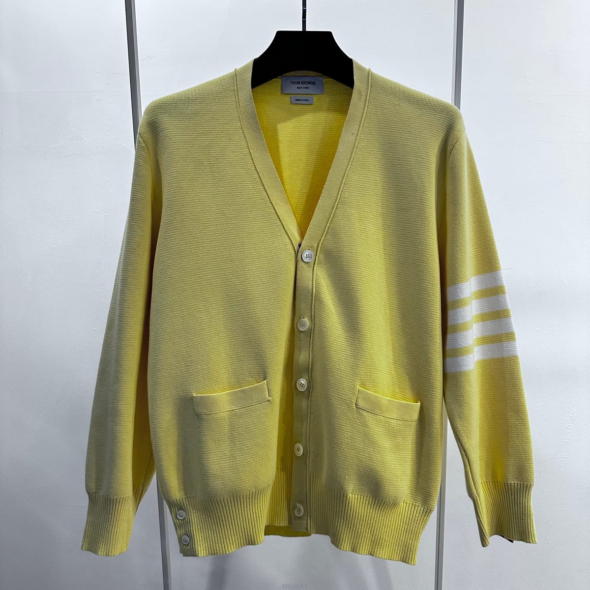 Thom Browne ����� �ж�뽺Ƽġ �缱���� ����� ���ο� / 3����� �ж�뽺Ƽġ �缱���� ����� ���ο� / 3